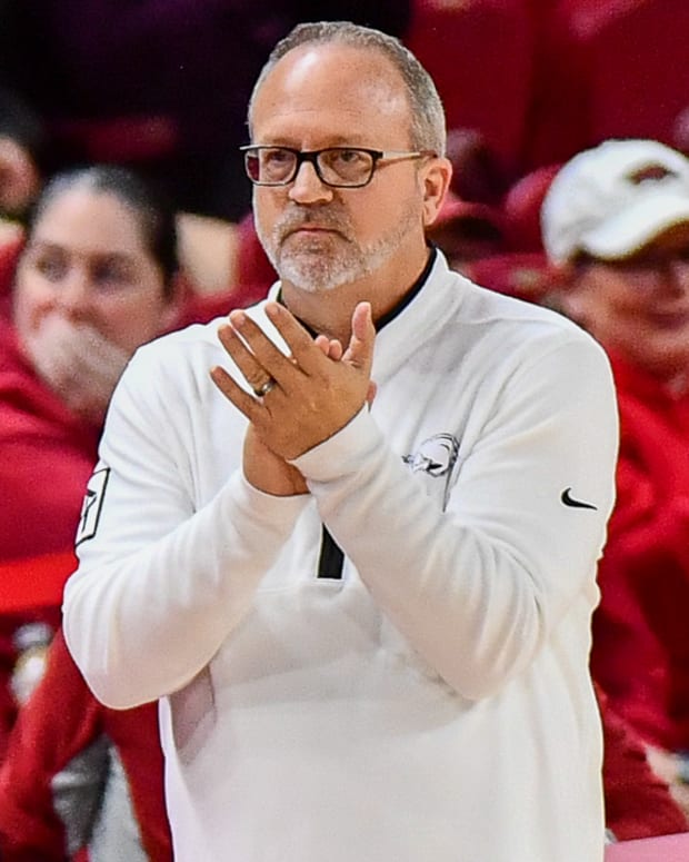 Razorbacks coach Mike Neighbors on sidelines against Mississippi State